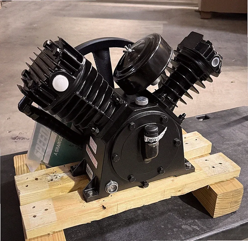 SPEEDAIRE 40KH93 Air Compressor Pump Splash Lubricated 2 Stage 5 hp DAMAGED FINS