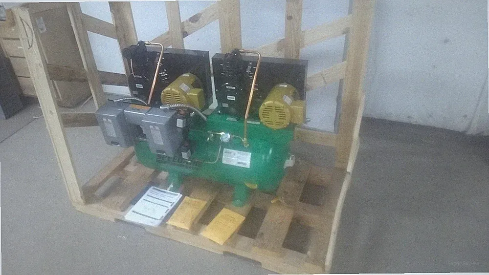 Speedaire 5Z698 0.75 Output HP 208-240; 480VAC 30 Gal Electric Air Compressor