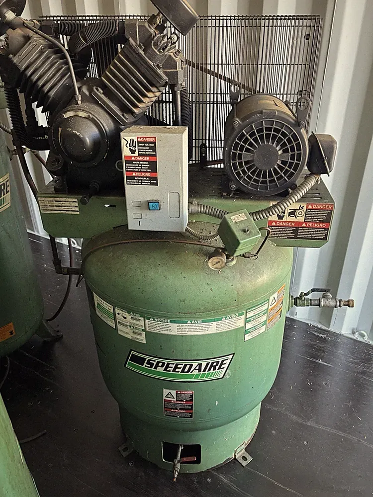 Speedaire Air Compressor Model WW296-6 10HP 3 Phase 85 Gallon Vertical 34 CFM